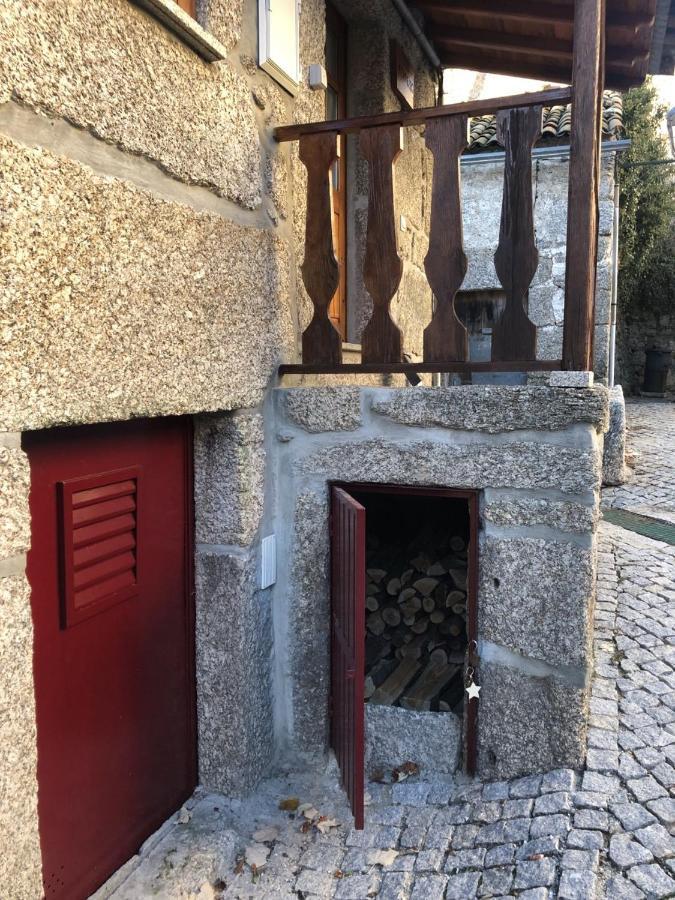 Casa Do Tio Ferreiro Vendégház Sabugueiro  Kültér fotó