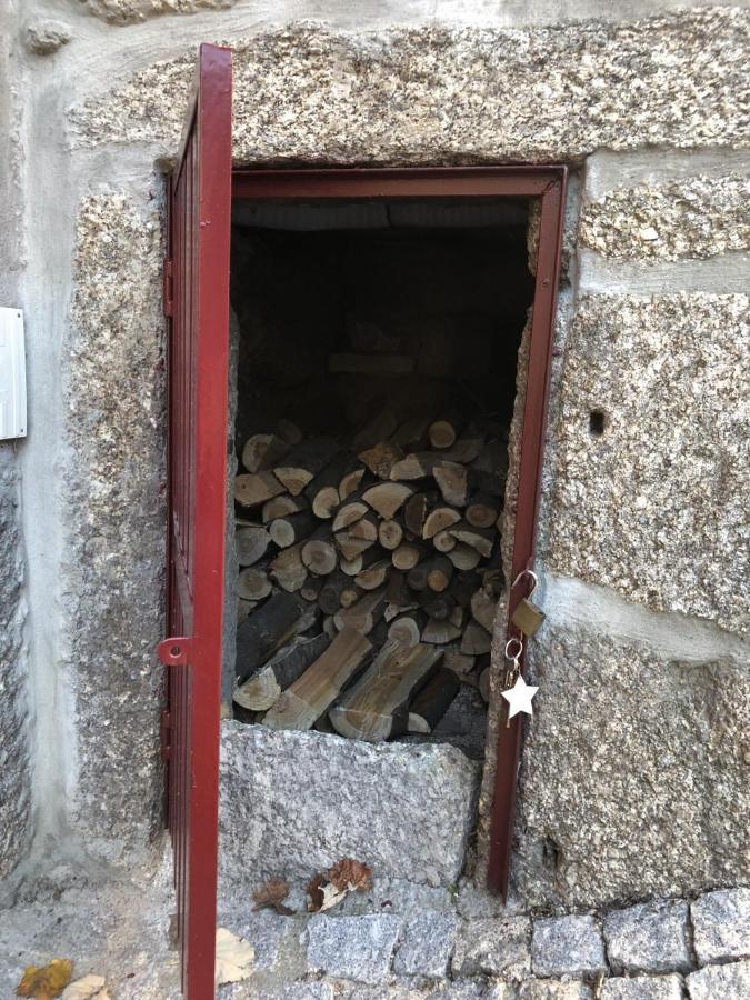 Casa Do Tio Ferreiro Vendégház Sabugueiro  Kültér fotó